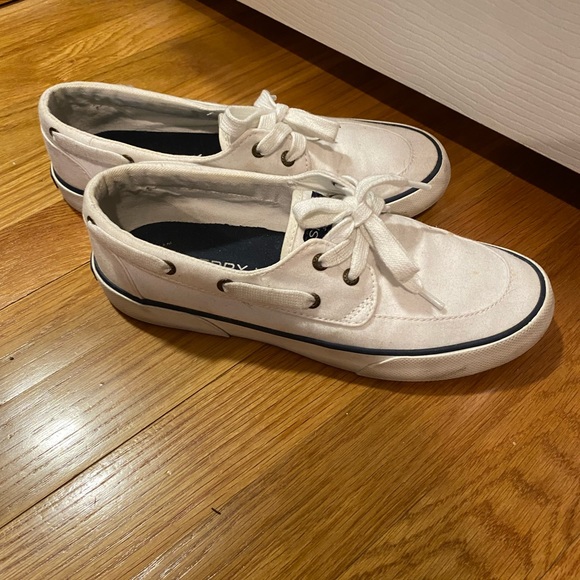 Women’s Sperry’s Size 7.5 - Picture 3 of 4
